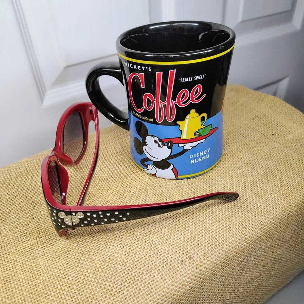 DISNEY -MICKEY REALLY SWELL COFFEE MUG AND SHADES BL & RED GIFT SET